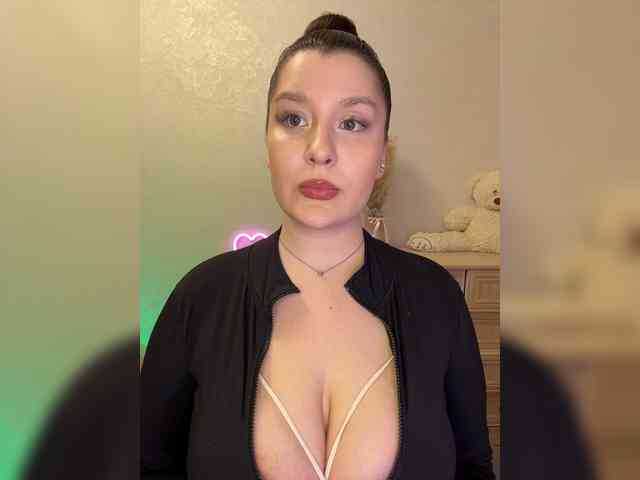 MistyBibi webcam