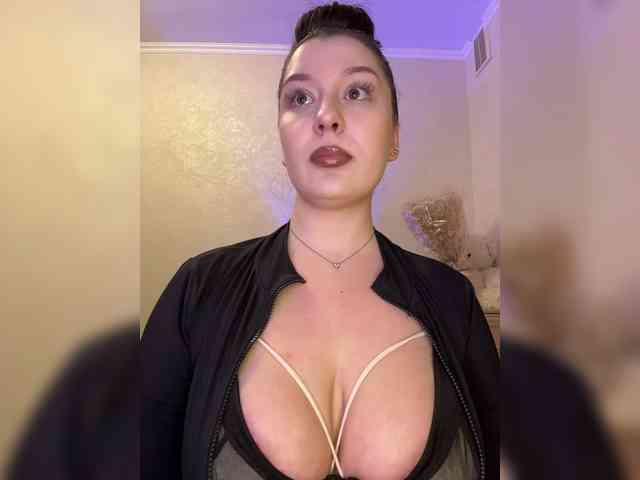 MistyBibi webcam