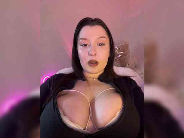 MistyBibi webcam