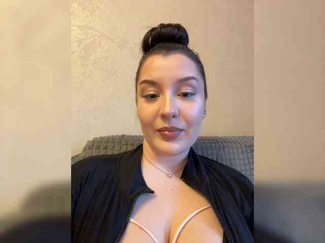 MistyBibi webcam