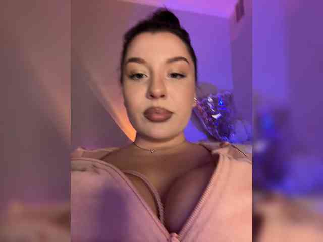 MistyBibi webcam