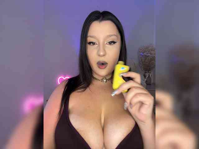 MistyBibi webcam