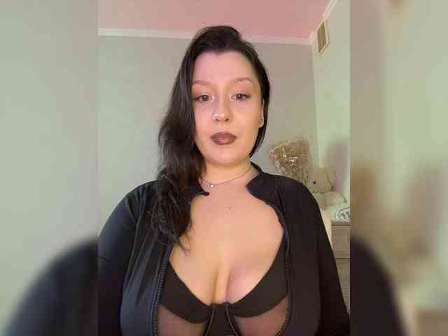 MistyBibi webcam