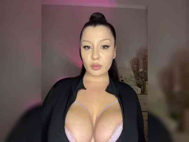 MistyBibi webcam