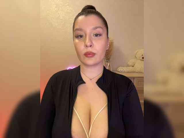 MistyBibi webcam