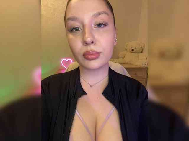 MistyBibi webcam