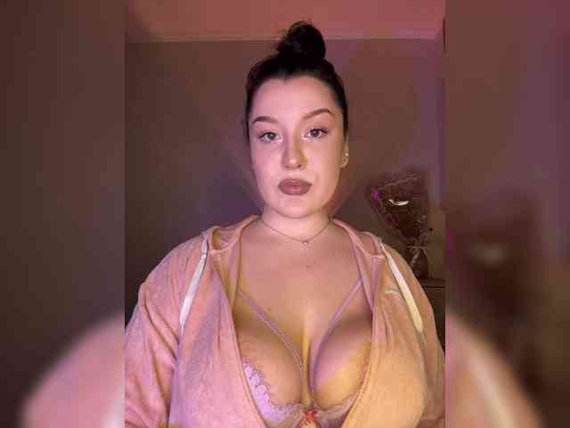 MistyBibi webcam