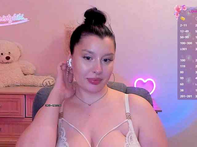 MistyBibi webcam