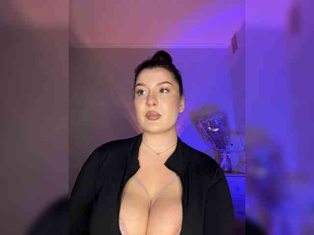 MistyBibi webcam