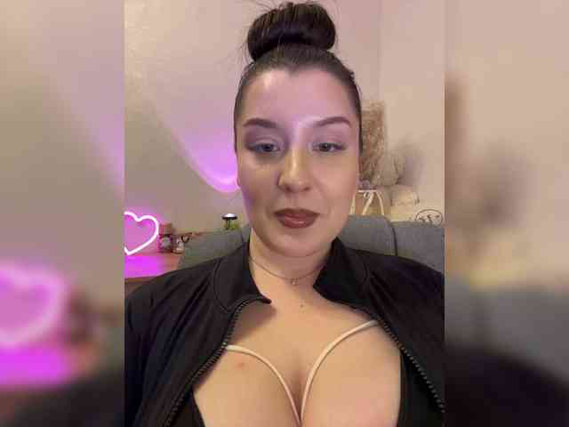 MistyBibi webcam