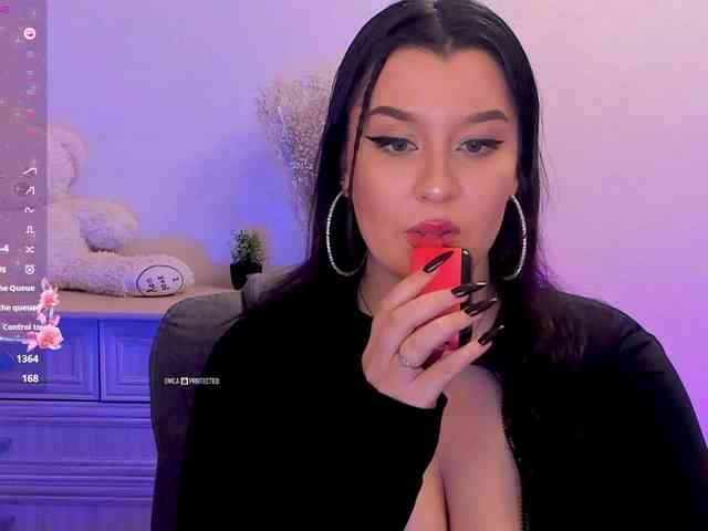 M-O-L-N-I-Y-A Live Webcam on BongaCams