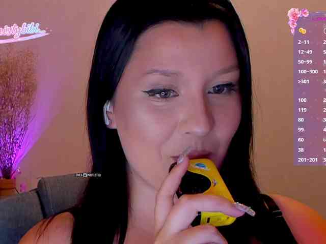 MistyBibi webcam