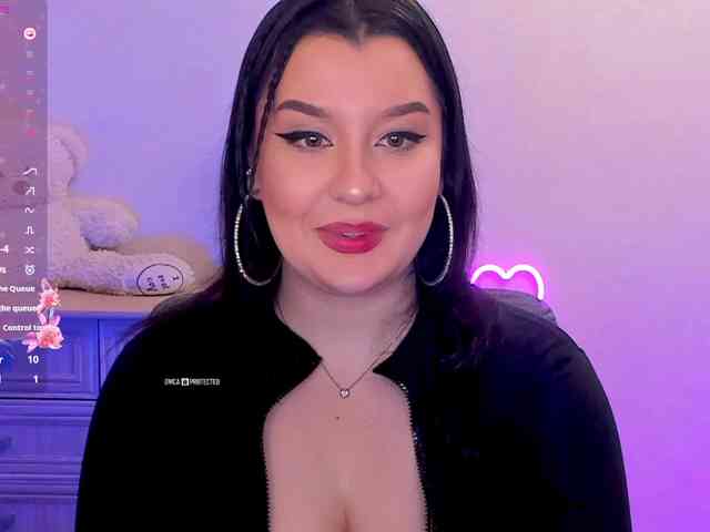 M-O-L-N-I-Y-A Live Webcam on BongaCams