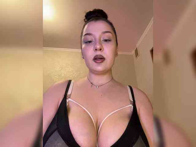 MistyBibi webcam