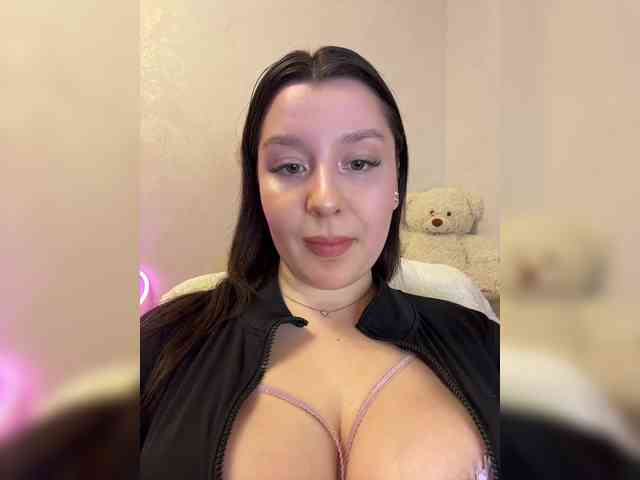 Model: MistyBibi