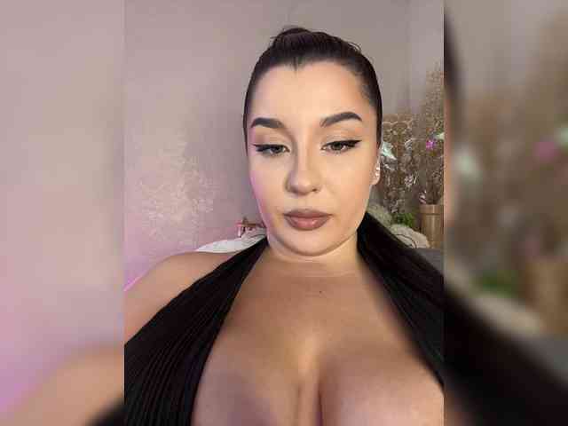 MistyBibi webcam