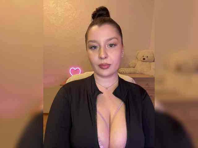 MistyBibi webcam