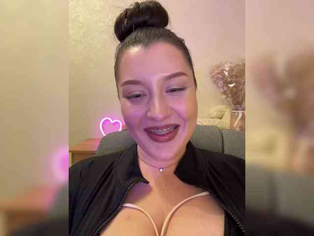 MistyBibi webcam