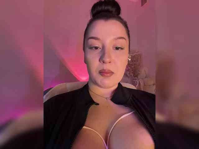 MistyBibi webcam