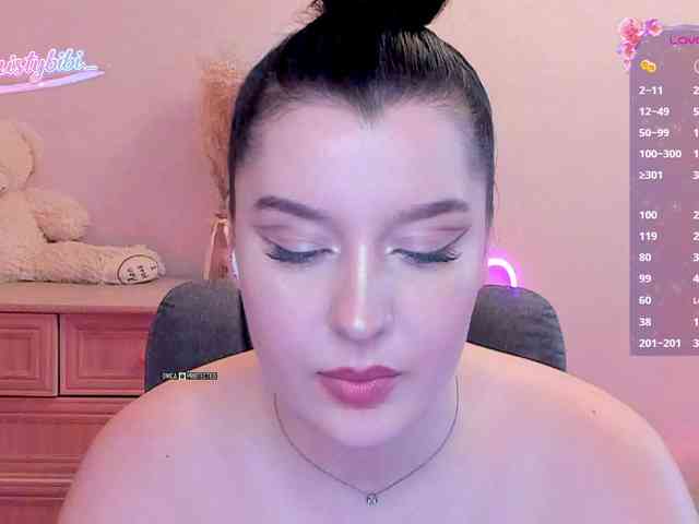 MistyBibi webcam