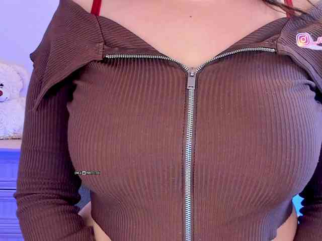 MistyBibi webcam