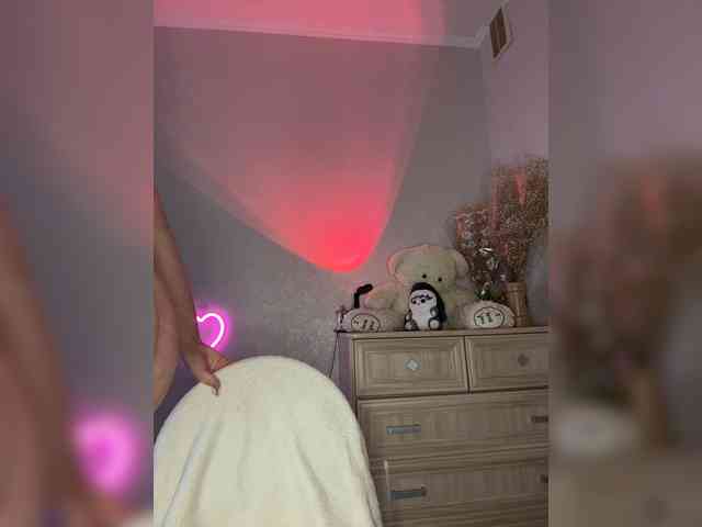 MistyBibi webcam