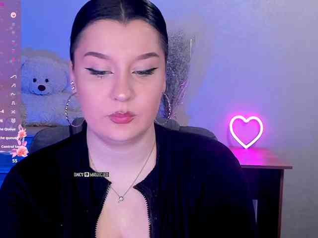 free chatroom M-O-L-N-I-Y-A