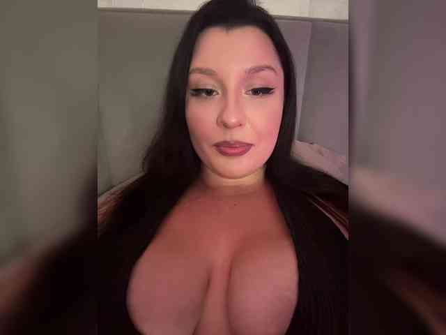 MistyBibi webcam