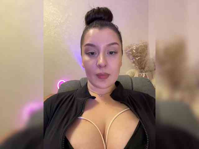 MistyBibi webcam