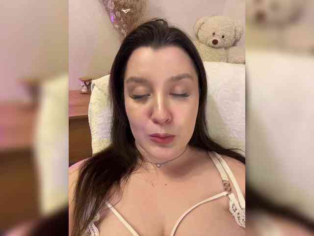 MistyBibi webcam