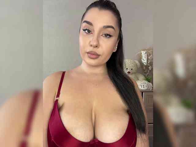 MistyBibi webcam