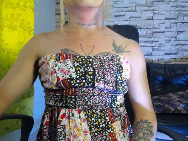 heidysumers Sex Cam Show