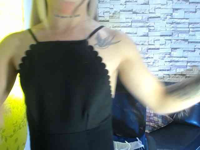 heidysumers Sex Cam Show