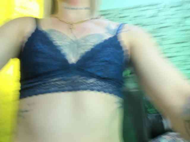 heidysumers Live Webcam on BongaCams