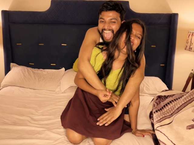 CuteMahi live webcam show