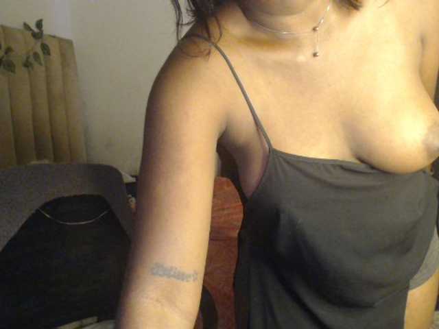 Mia-boobs live cam on BongaCams