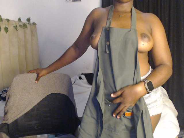 Mia-boobs live cam on BongaCams
