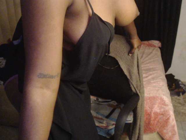 Mia-boobs live cam on BongaCams