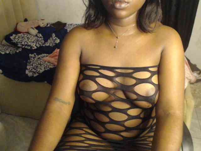 mia-boobs webcam