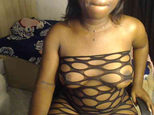 mia-boobs webcam