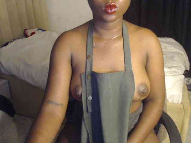 mia-boobs webcam