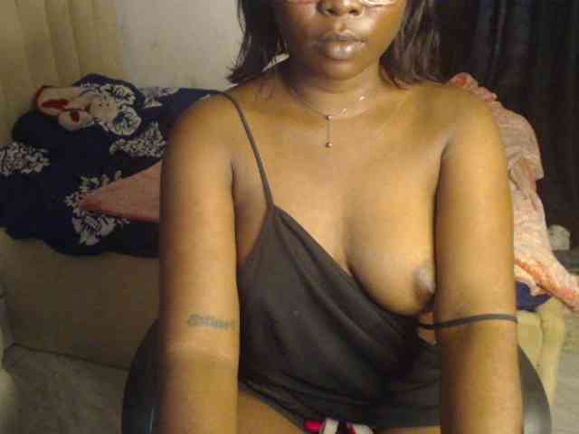 mia-boobs webcam