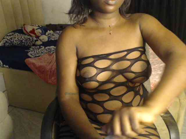 mia-boobs webcam
