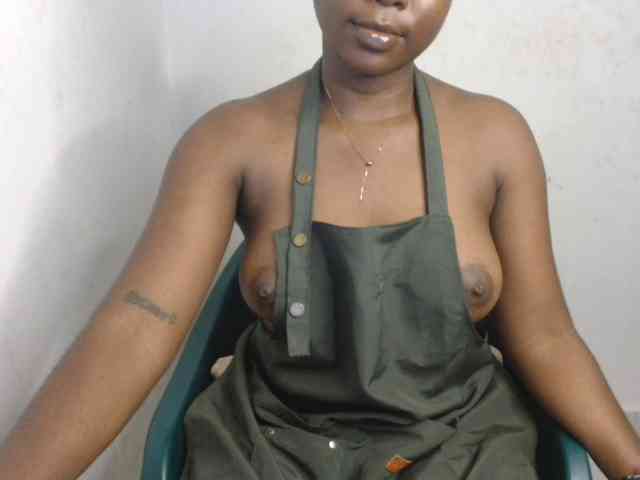 mia-boobs webcam