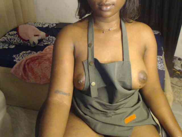 mia-boobs webcam
