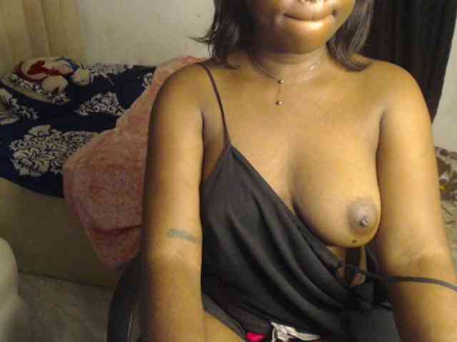 mia-boobs webcam