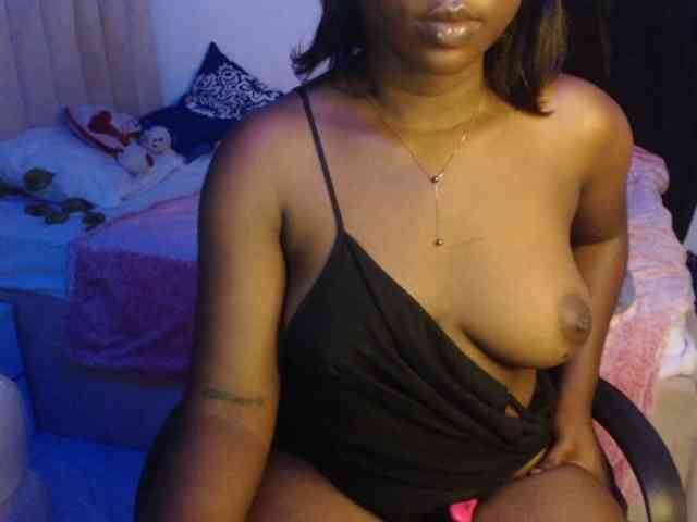Mia-boobs