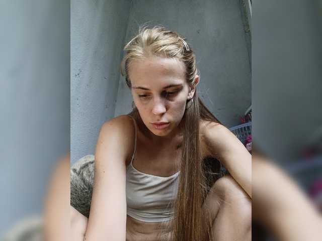 Marina-9819 live cam on BongaCams