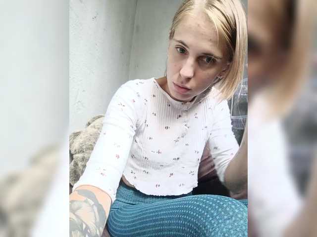 Marina-9819 live cam