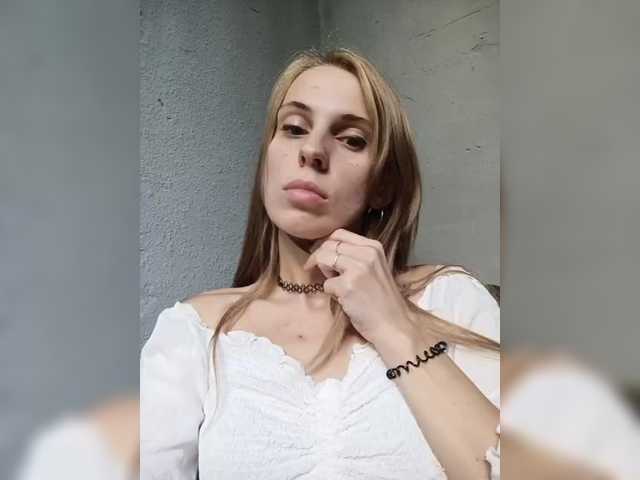 Marina-9819 live cam on BongaCams